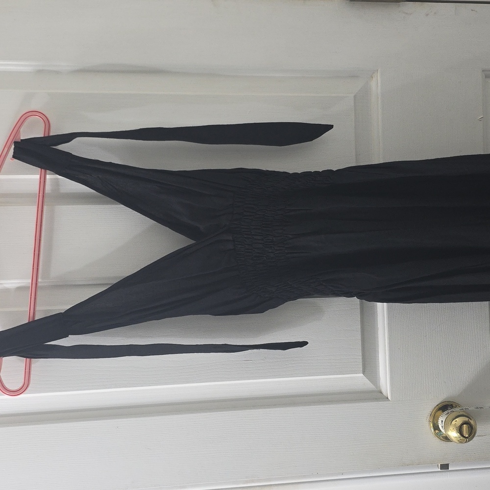 Elegant Black Sleeveless Dress